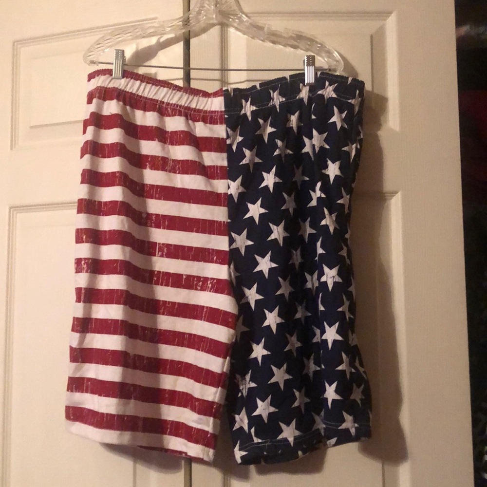 Mission Ridge XL Mens Patriotic Shorts. Red/White Stripes & Blue/White Stars